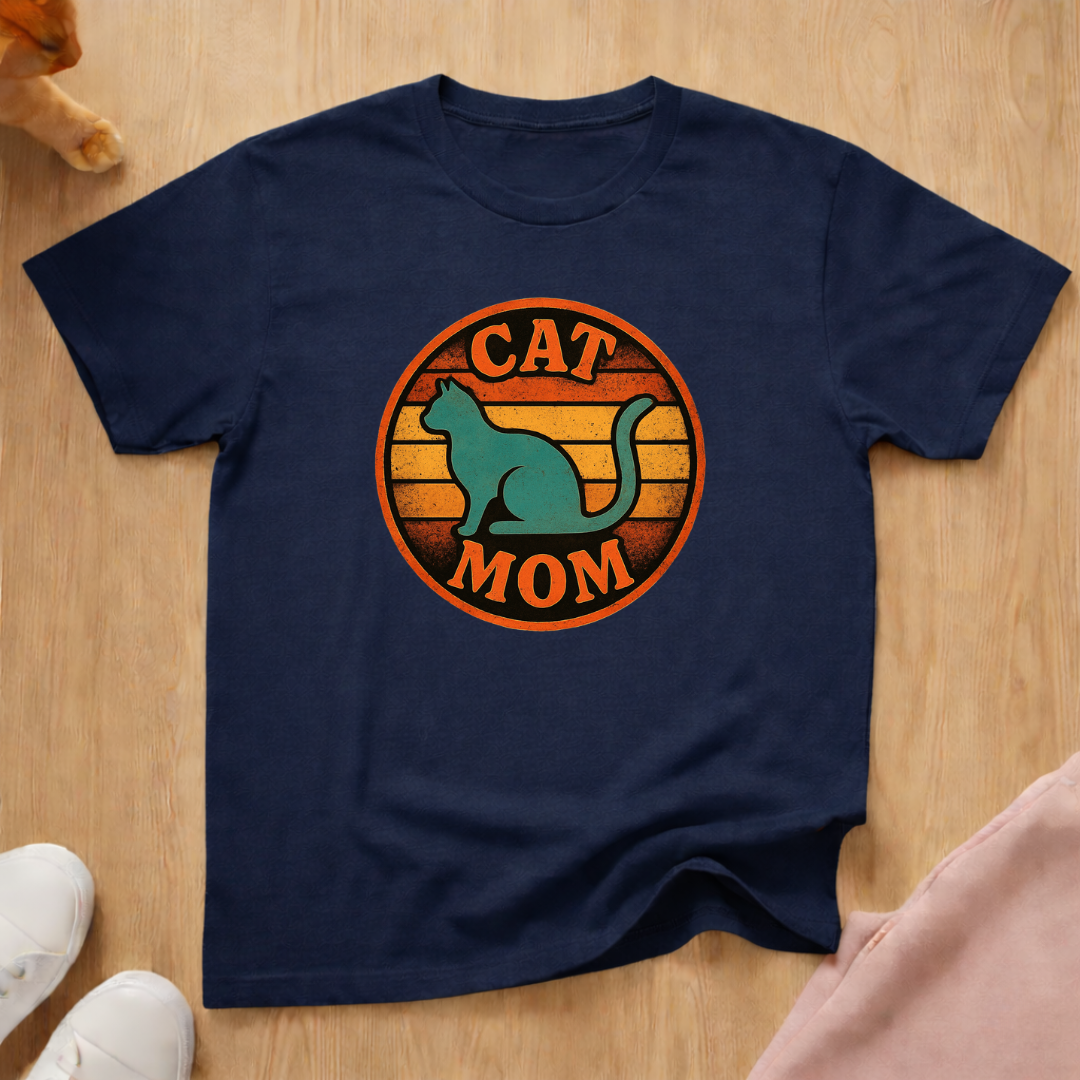 Retro cat mom cat T-shirt